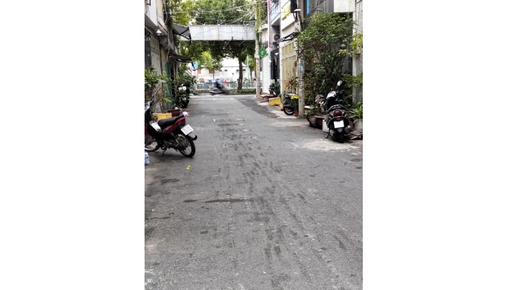 BÁN NHÀ PHÚ NHUẬN HXH 60M2 4 TẦNG NGANG 4M 4 PN DÂN TRÍ HUỲNH VĂN BÁNH 8.89 TỶ.